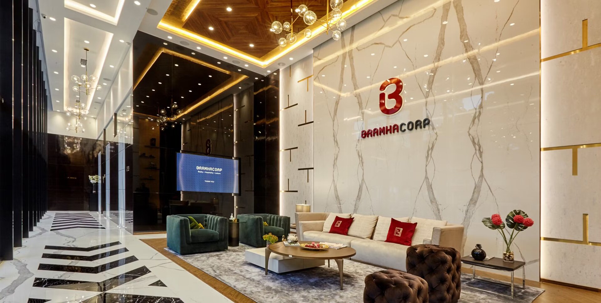 Grand Double height entrance lobby